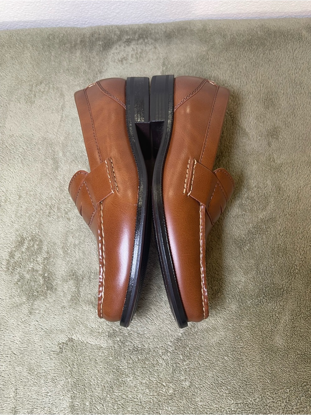 Dockers Mens 8M Tan Brown Penny Loafers Dress Shoes Slip On Classic Slip-On NWOB - Picture 6 of 7